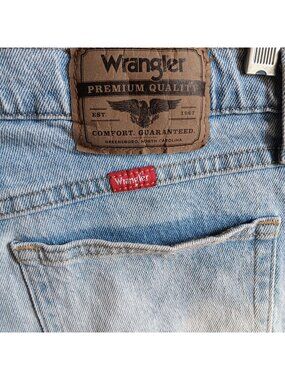 Vintage Wrangler Denim Cutoff Men's Shorts 32W Bleached Distressed Frayed Hem